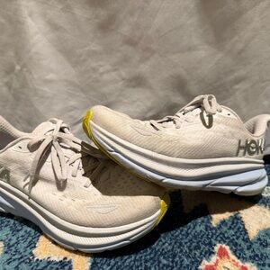 Hoka Clifton Nine Women's Athletic Shoes